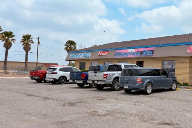 Champions Inn and Cafe — photo 16