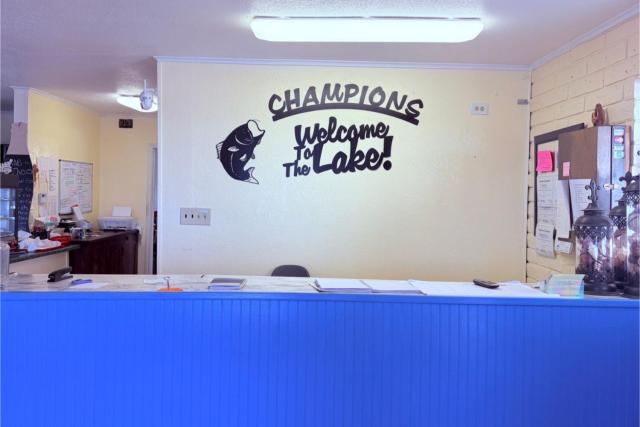 Champions Inn and Cafe — photo 21