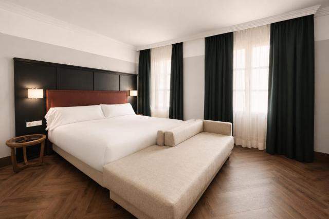 Honest Granada Hotel — photo 17