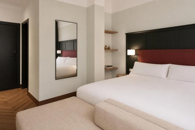 Honest Granada Hotel — photo 14