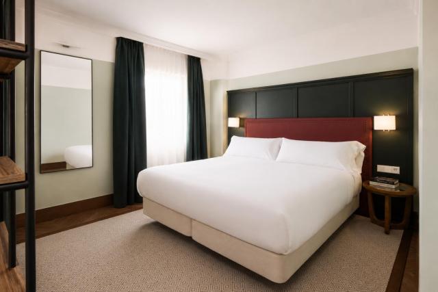 Honest Granada Hotel — photo 10