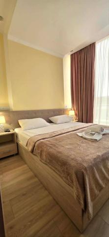 Double or Twin Room with Balcony — Tbiliseli Inn
