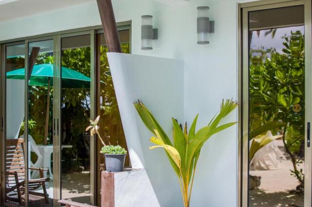 Salt Beach Hotel — photo 19