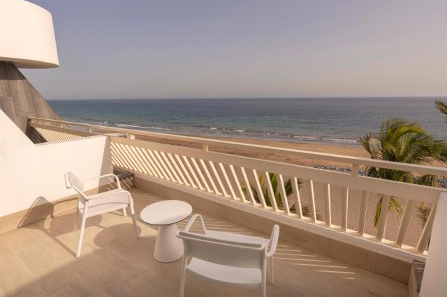 Plus Fariones Suite Hotel — photo 5