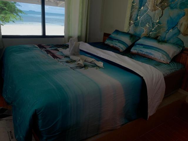Koh Samed Lungdam Hutbeach เกาะเสม็ดลุงดำฮัทบีช — photo 14