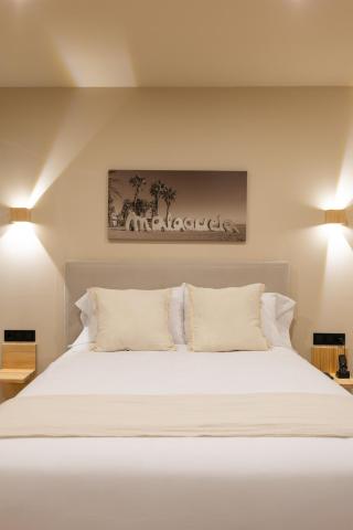 Arena Málaga Suites — photo 22