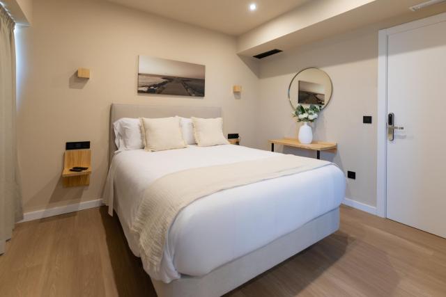 Arena Málaga Suites — photo 14