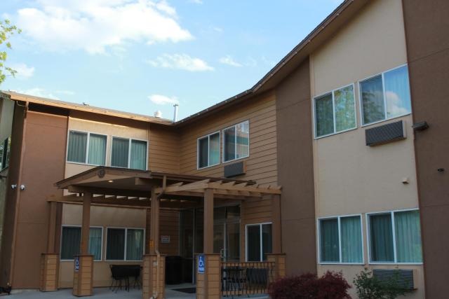 Boulder Twin Lakes Inn — photo 20