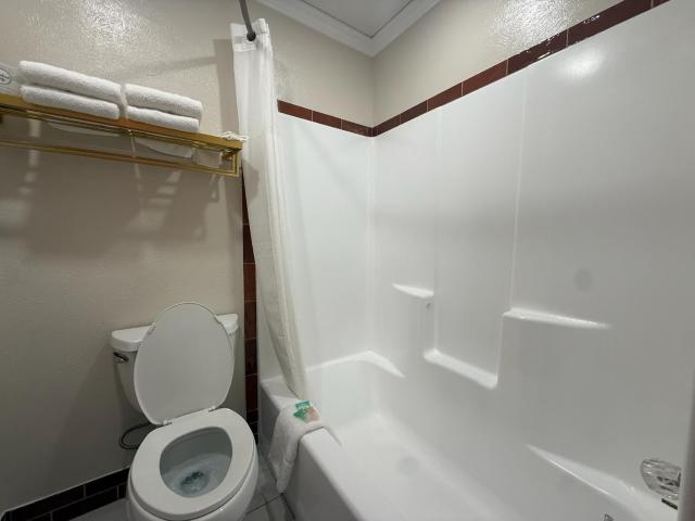 Boulder Twin Lakes Inn — photo 10