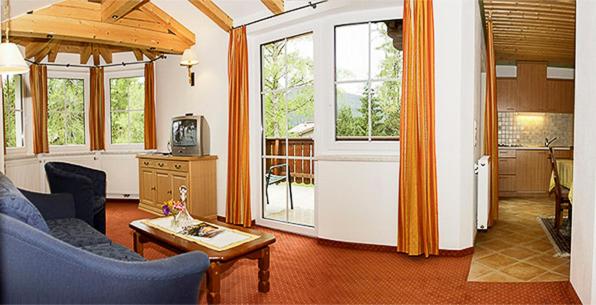 Landhaus Charlotte am Geigenbuehel -Apartments — photo 8