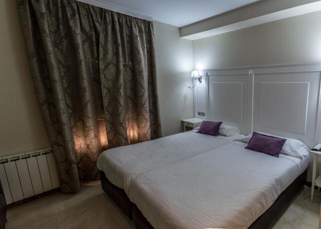 Hotel Sevilla — photo 22