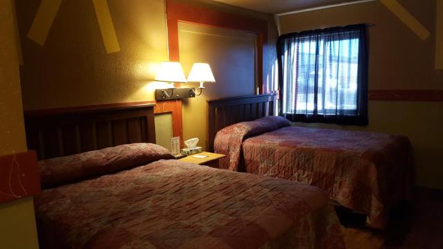 Earth Inn Motel — photo 2