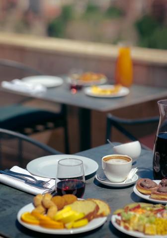 King Tamar Hotel By Luxuria Hotels — photo 19