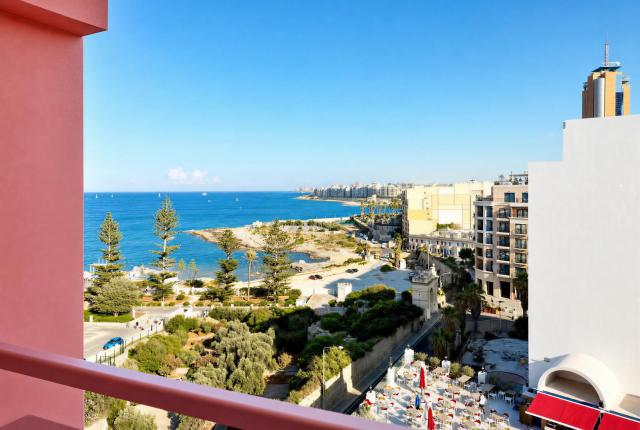Flamingo Apartments in Vegas Resort, Malta — photo 4