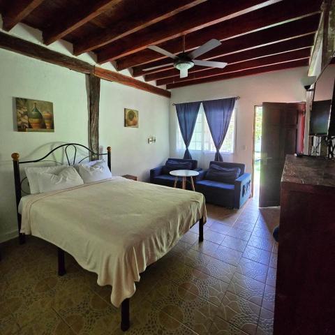 Quadruple Room with Bath — Hotel Gerald