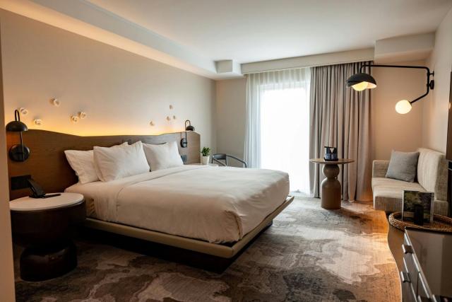 The Limited Hotel — photo 2