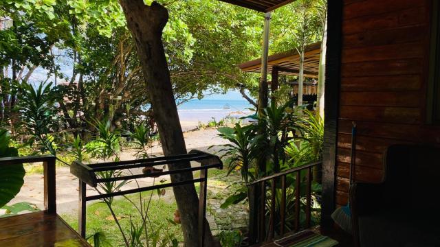 Coconut Lanta Resort @Klong Dow beach — photo 5