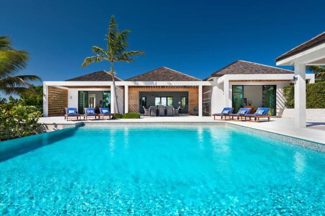 Brise De Mer 4 BR Villa — photo 18