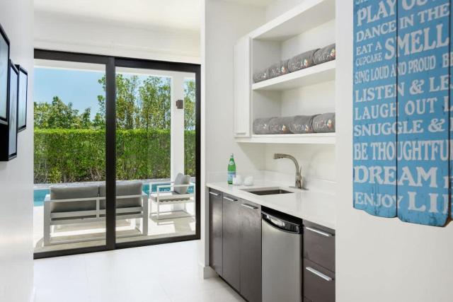 Bora 4 BR Villa — photo 8