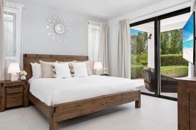 Bora 4 BR Villa — photo 9