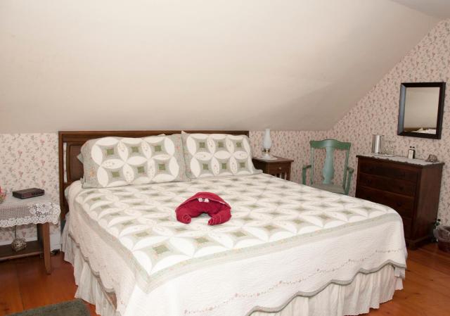 Candlebay Inn — photo 17
