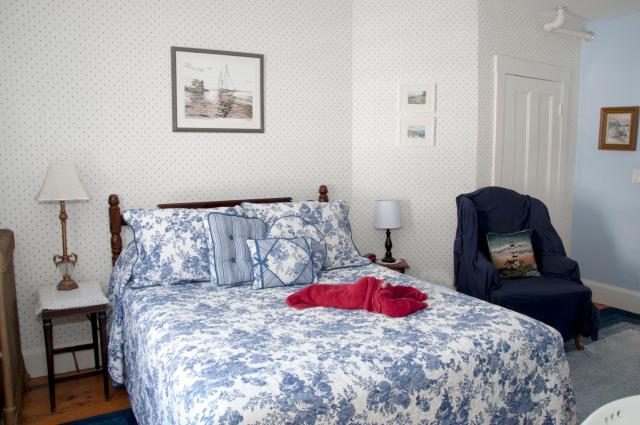 Candlebay Inn — photo 16