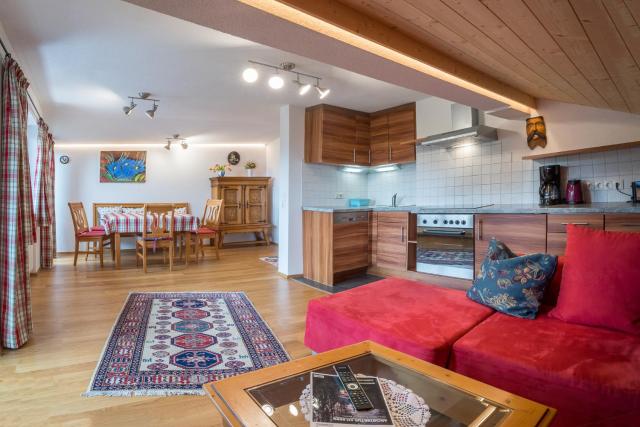 Landhaus Charlotte am Geigenbuehel -Apartments — photo 14