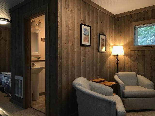 Cedar Ridge Cabins — photo 14