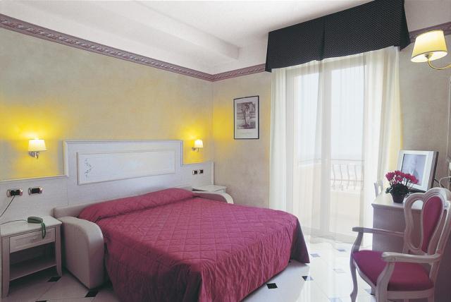 Residence Record — photo 10
