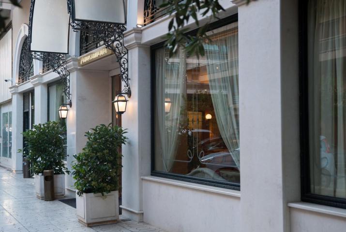 Athens Atrium Hotel & Jacuzzi Suites