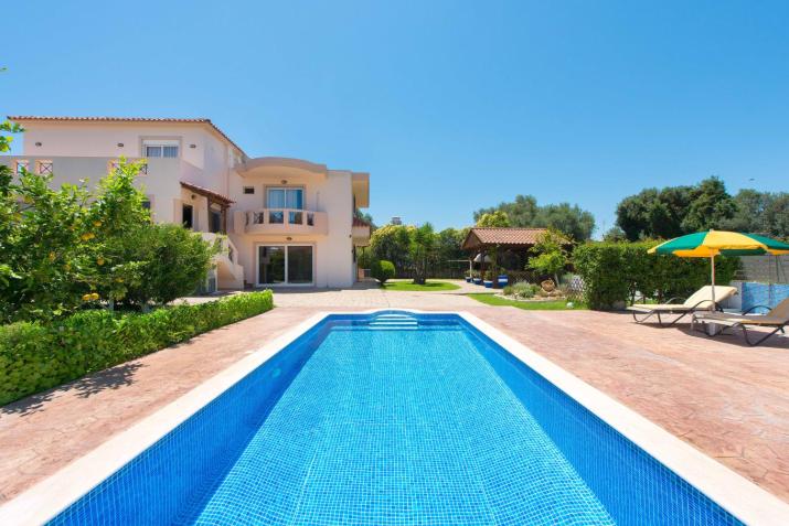 Villa Rea Luxury 5 bdrs with swimming pool