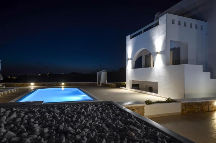 Plaka Collection