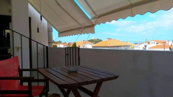 Kostas Studios Apartments - Ενοικιαζόμενα δωμάτια με κουζινάκι