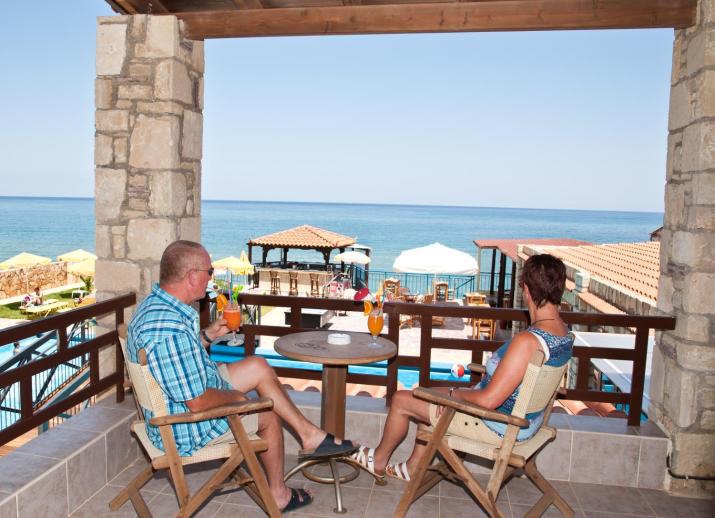 Ekavi Hotel