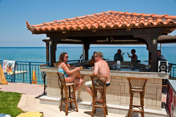 Ekavi Hotel