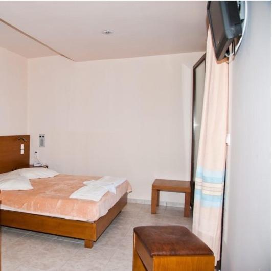 Ekavi Hotel