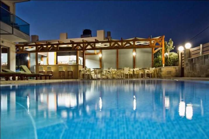 Crystal Bay Hotel