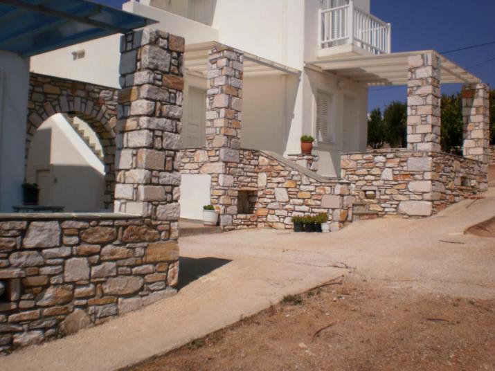Panorama studios in PisoLivadi