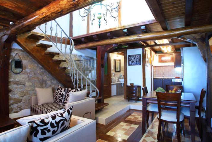 Kremeas House