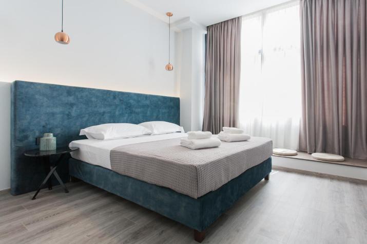 Enattica Monastiraki Living