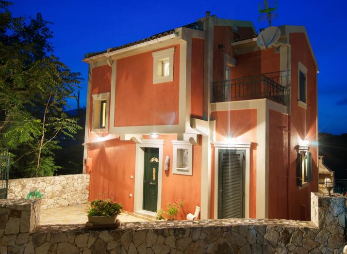 superb villa with private pool peaceful location