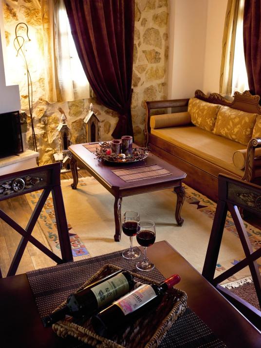 Aiolides Traditional Homes