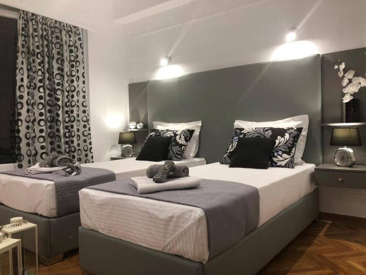 Athenaeum Acropolis Residence 1min to Museum