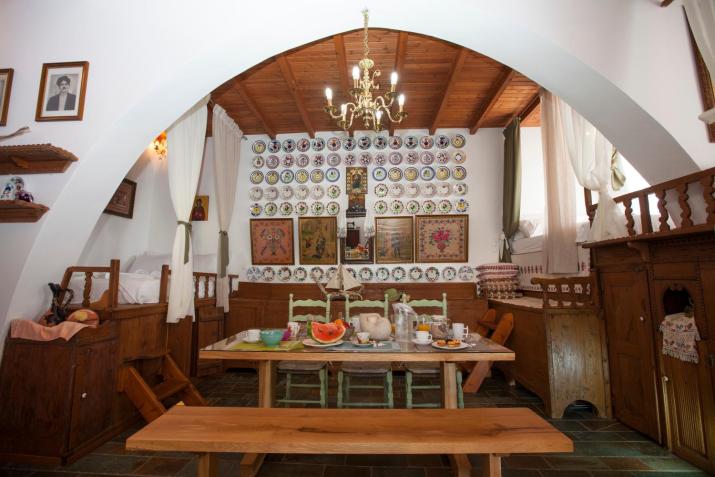 Arch Villa