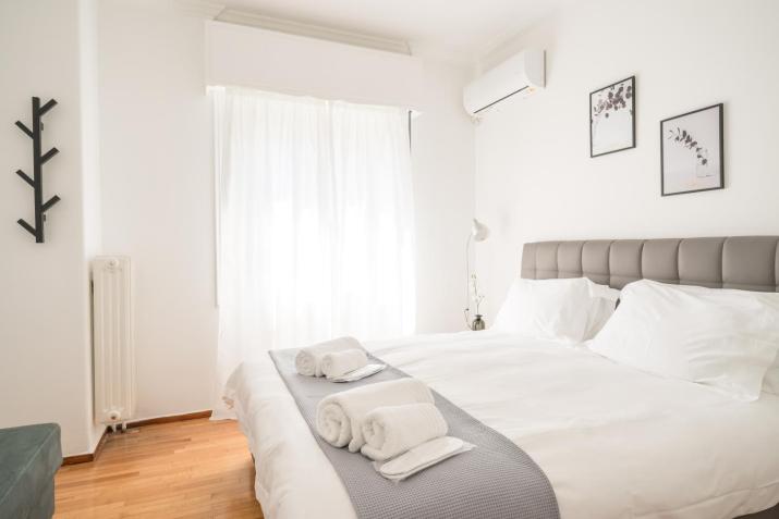 Modern design apartment near Acropolis 2
