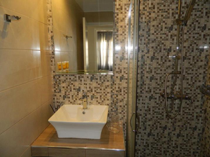 Perakis Apartments