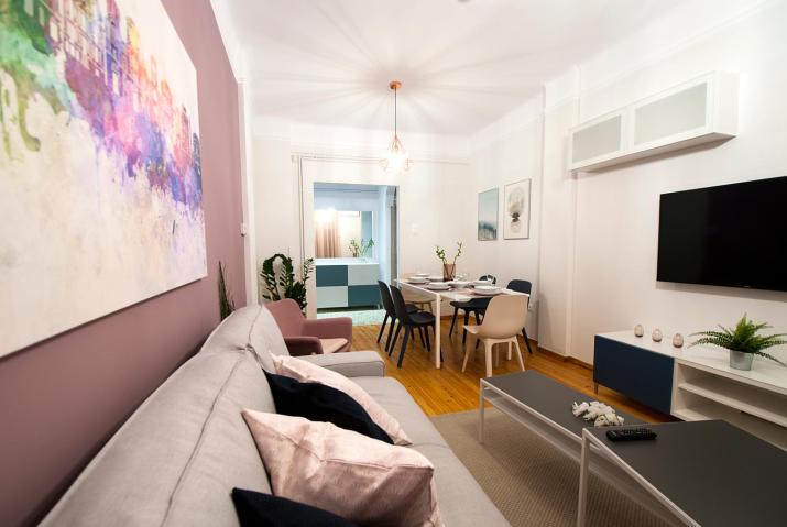 Large, Sunny, Modern apartment fully renovated, next to Agia Sofia