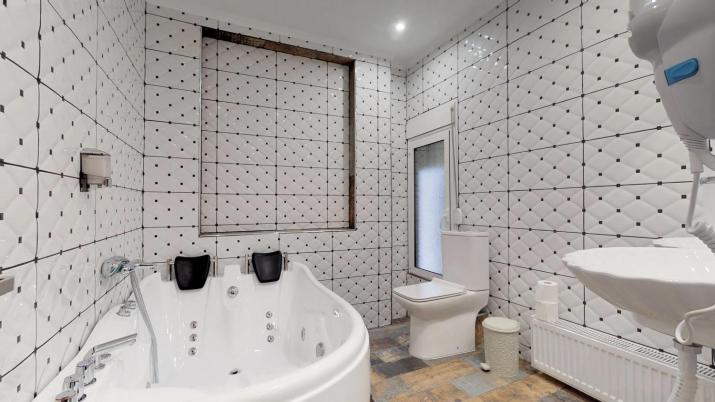 Luxury Living Apartments and Spa