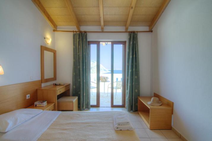 Adonis Hotel