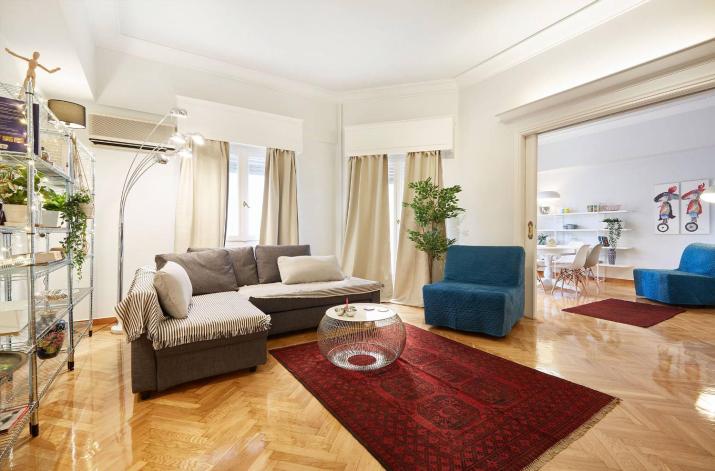 Chloe Boutique Apartments Metropolis
